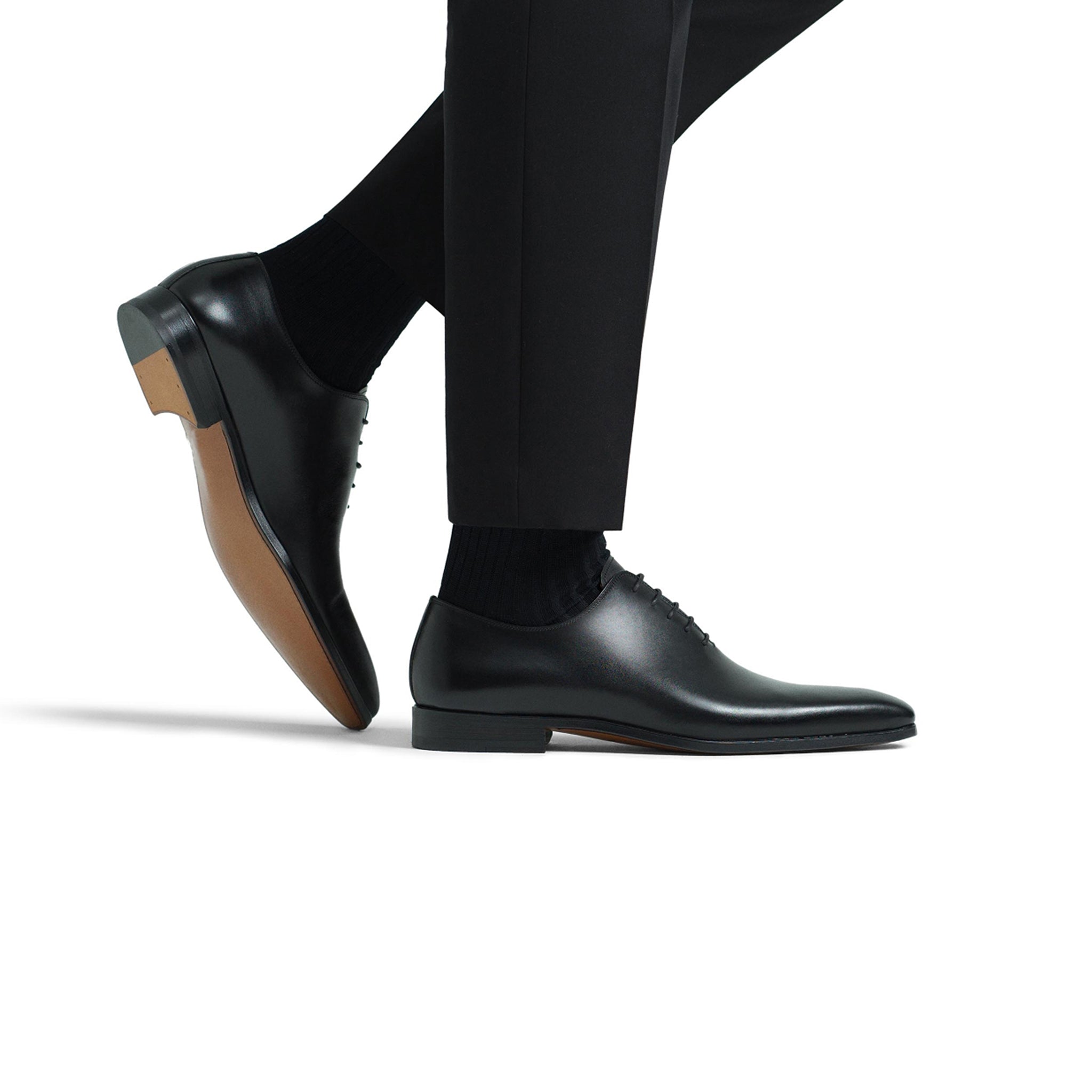 Cruz Classic Whole Cut Oxford Shoes