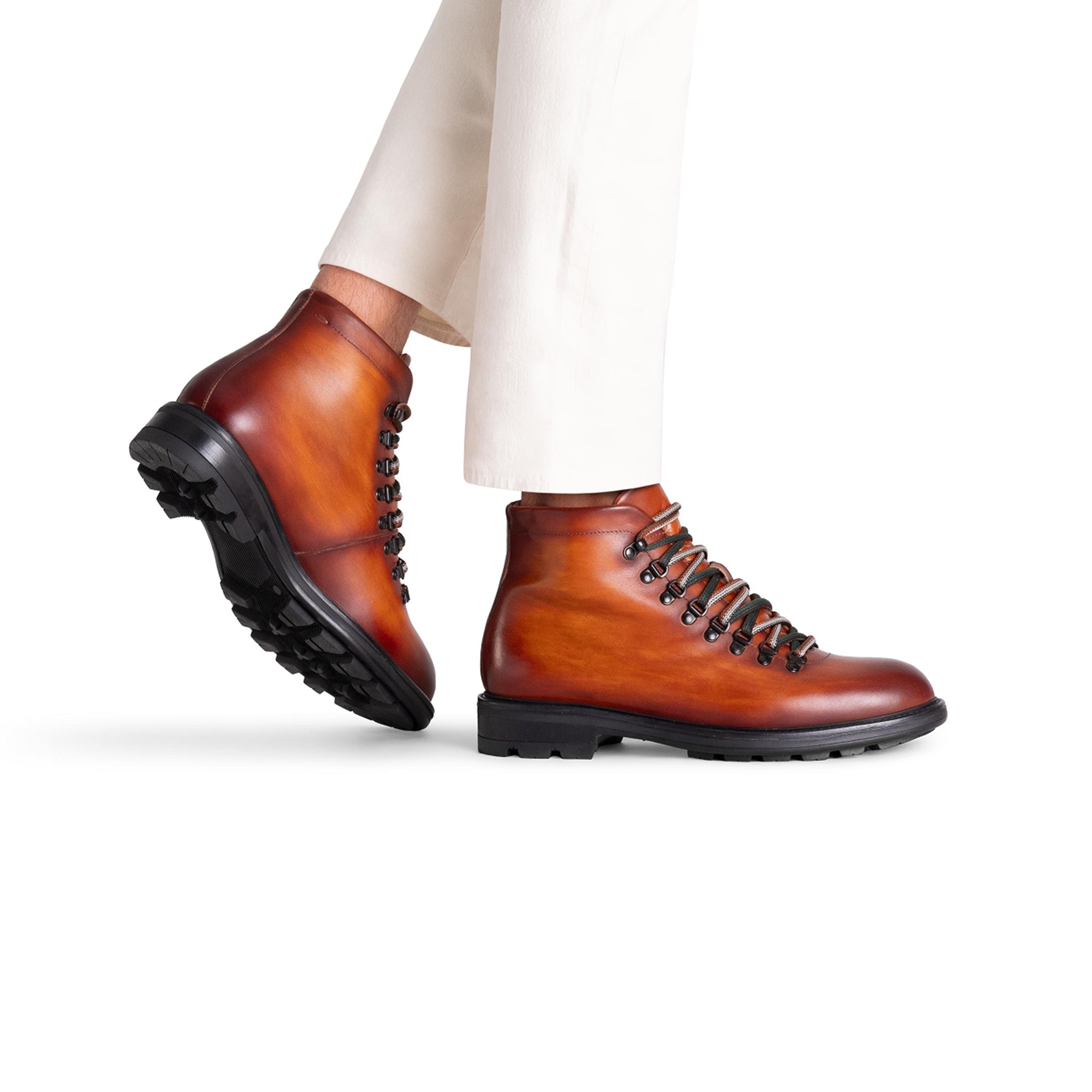 Montana V Striking Fashion Hiking Boot