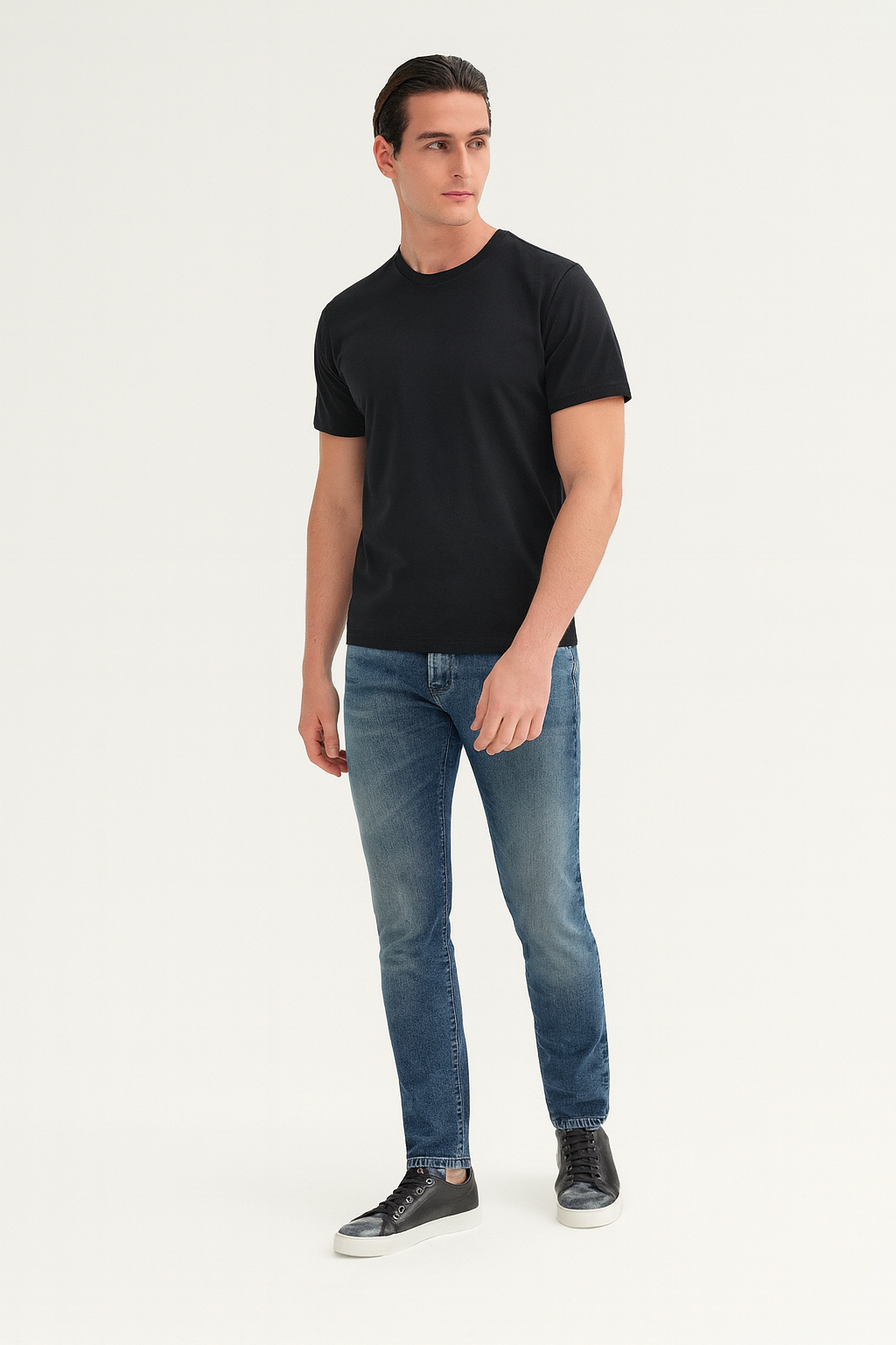 Flora Suarez Black Leather Sneakers