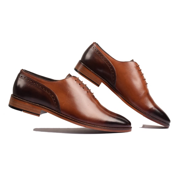 Oxford Medallion Toe Shoes