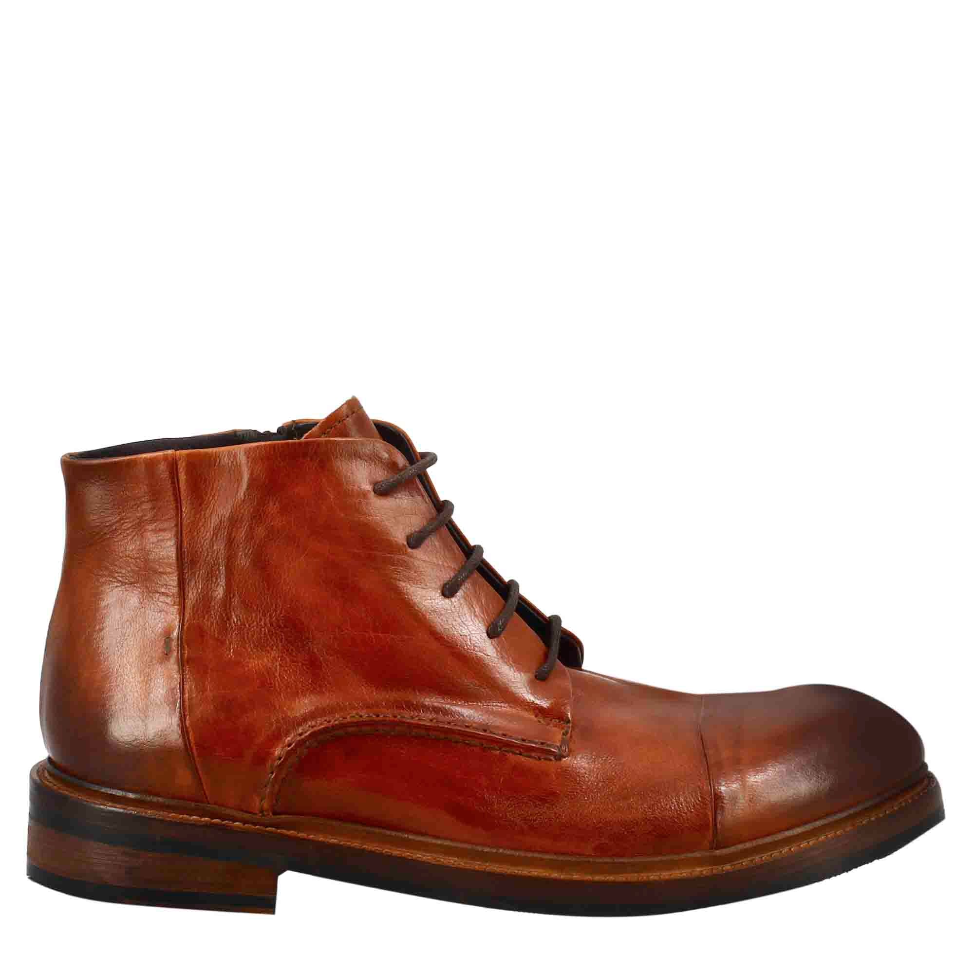 Medium diver men's amphibious boot in washed leather