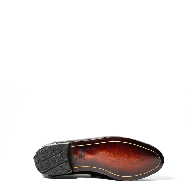 Patent Shiny Leather Loafers With Gold Chain Black