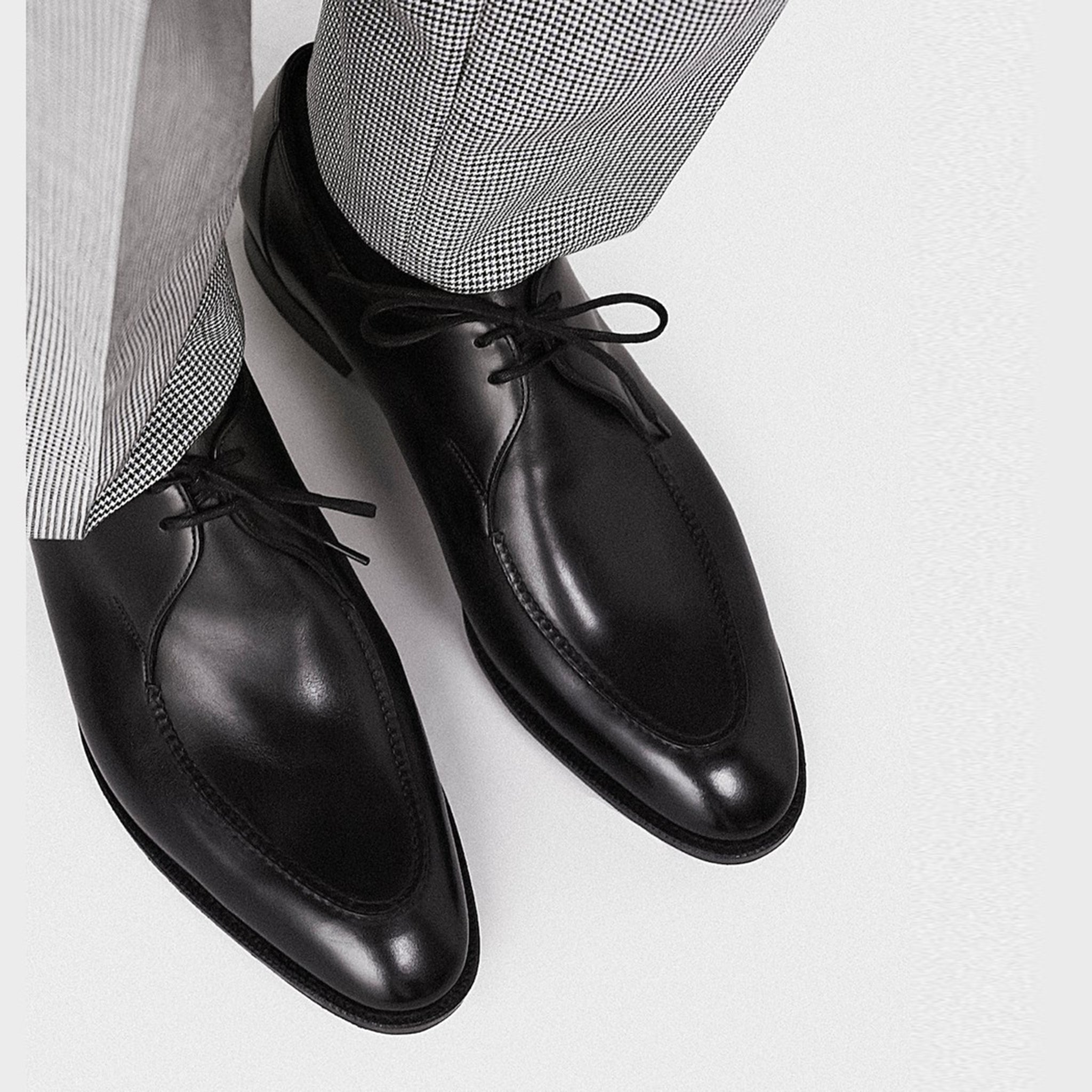 Classic Black Derby Shoes for Men's