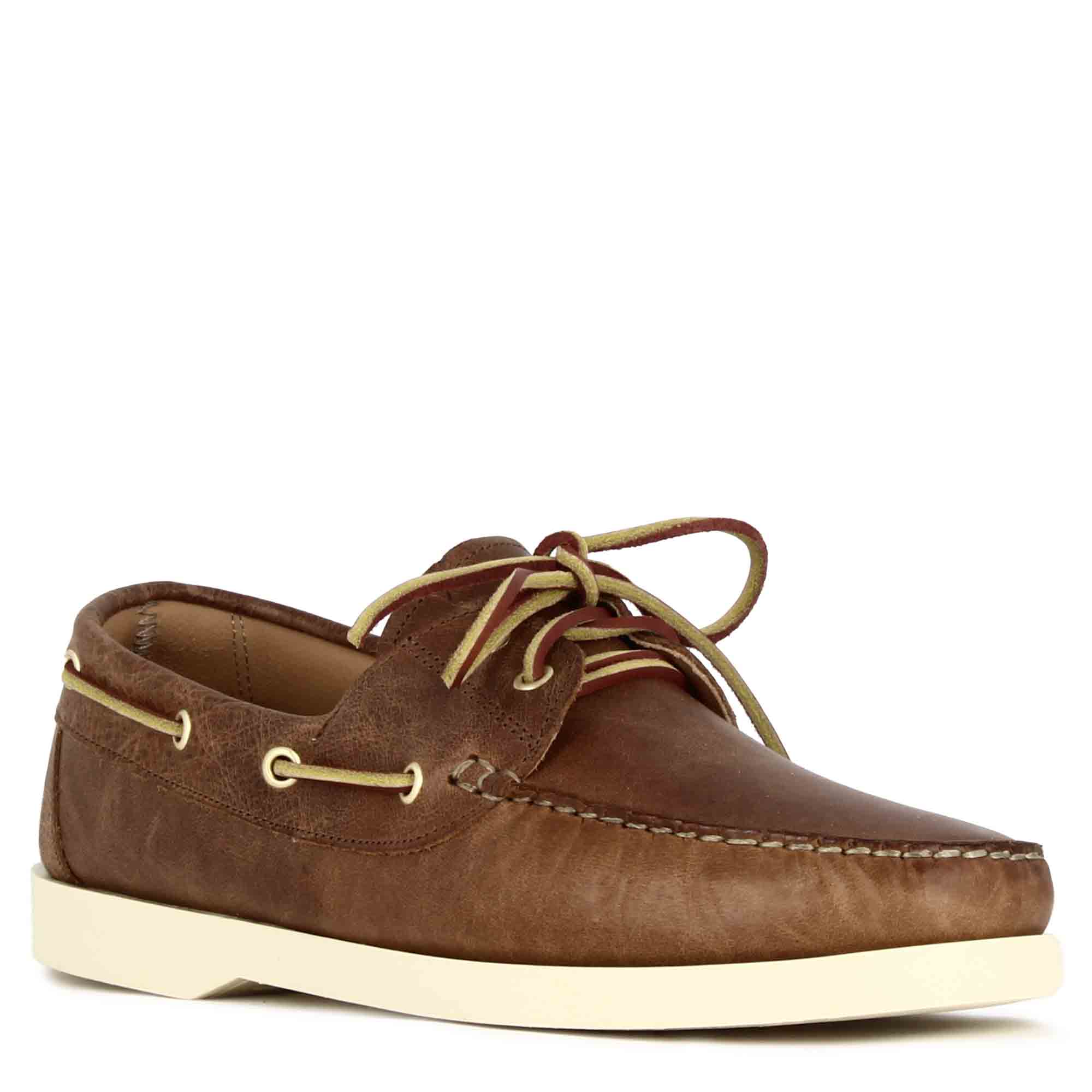 Men's boat moccasin in light brown leather