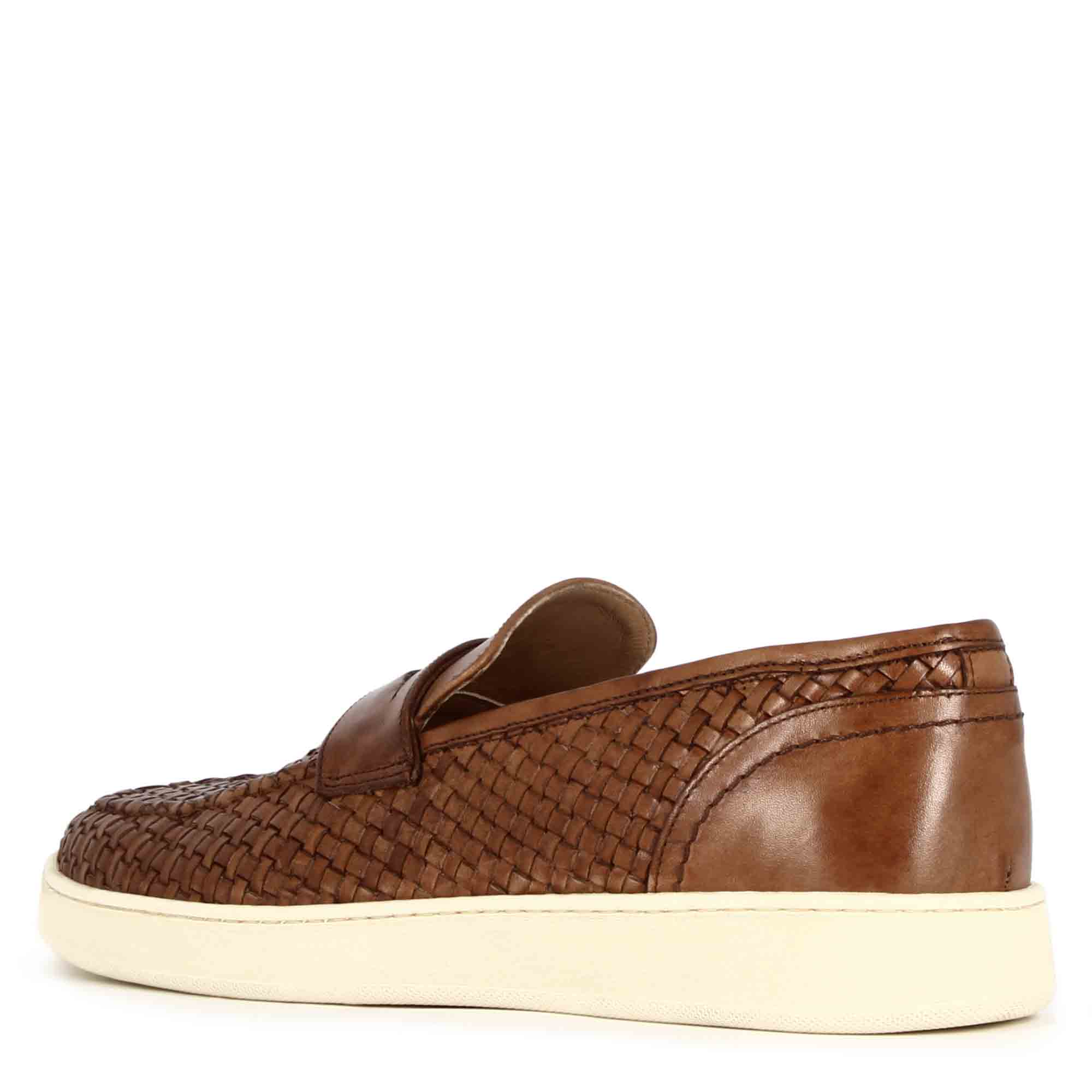 Men's Sneaker Made Of Woven Leather Brown Color