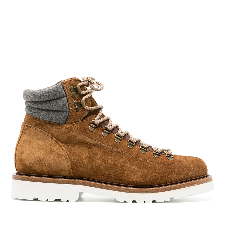 Lace-up suede Ankle Boots