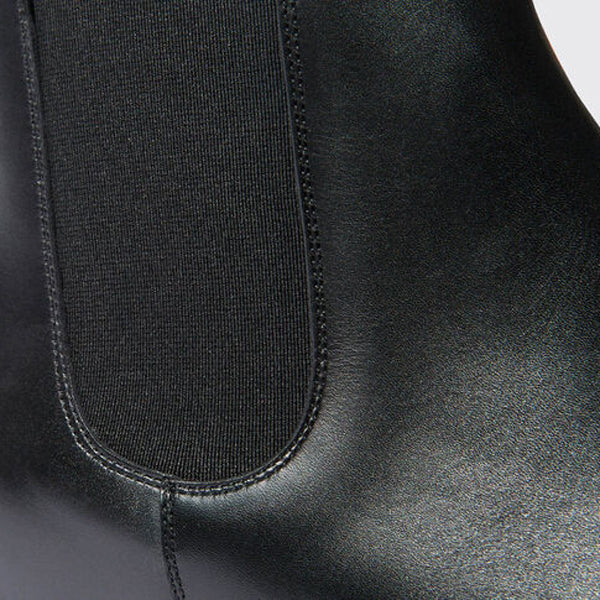 Classic Chelsea Round Toe Matt Black Boots