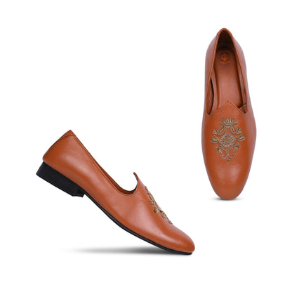 Handcrafted Designer Mojari Ethnic wear