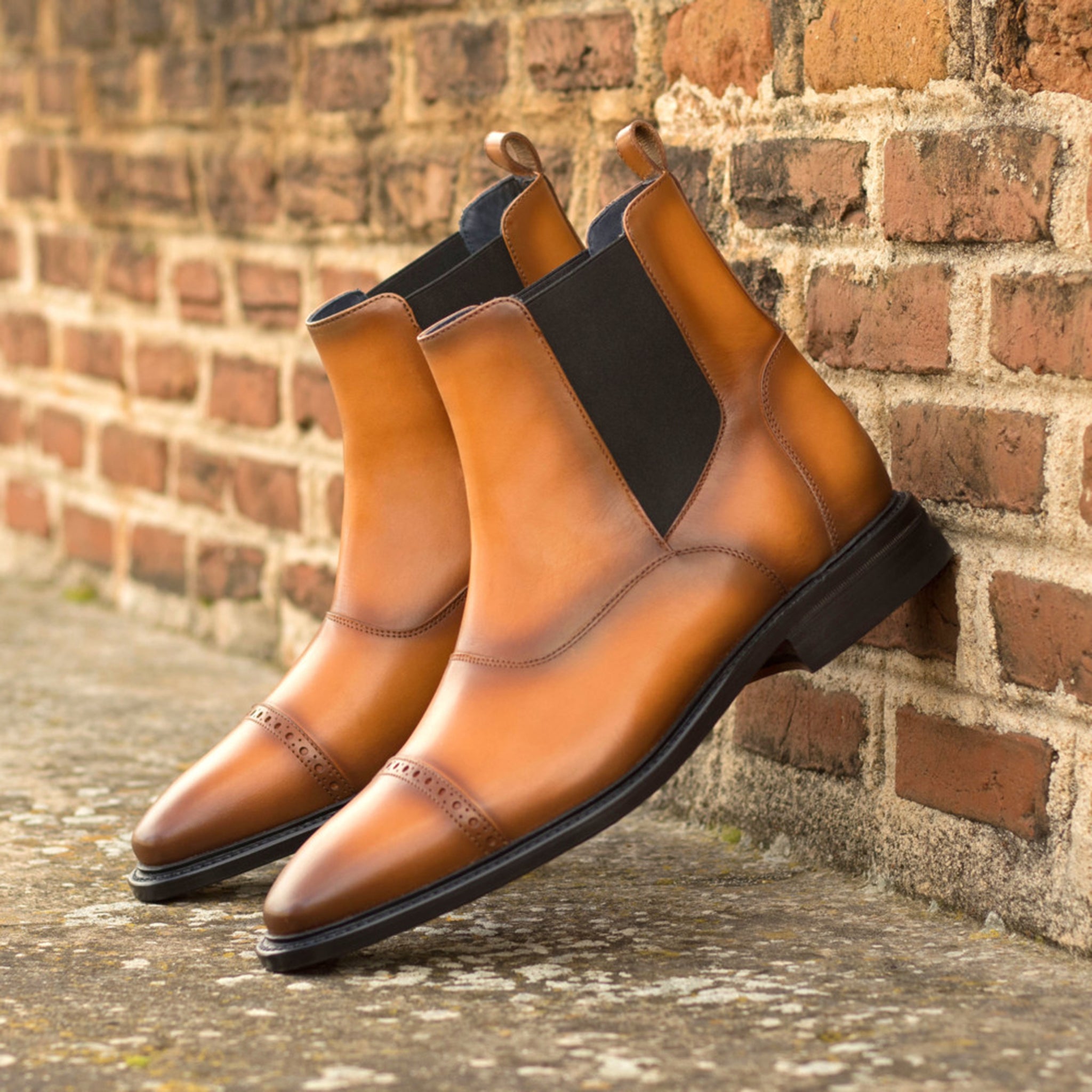 Luxurious Tan Leather Chelsea Boots