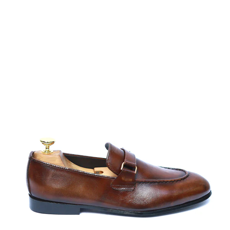 Men Polished Plain Leather Brown Loafer With Buckle