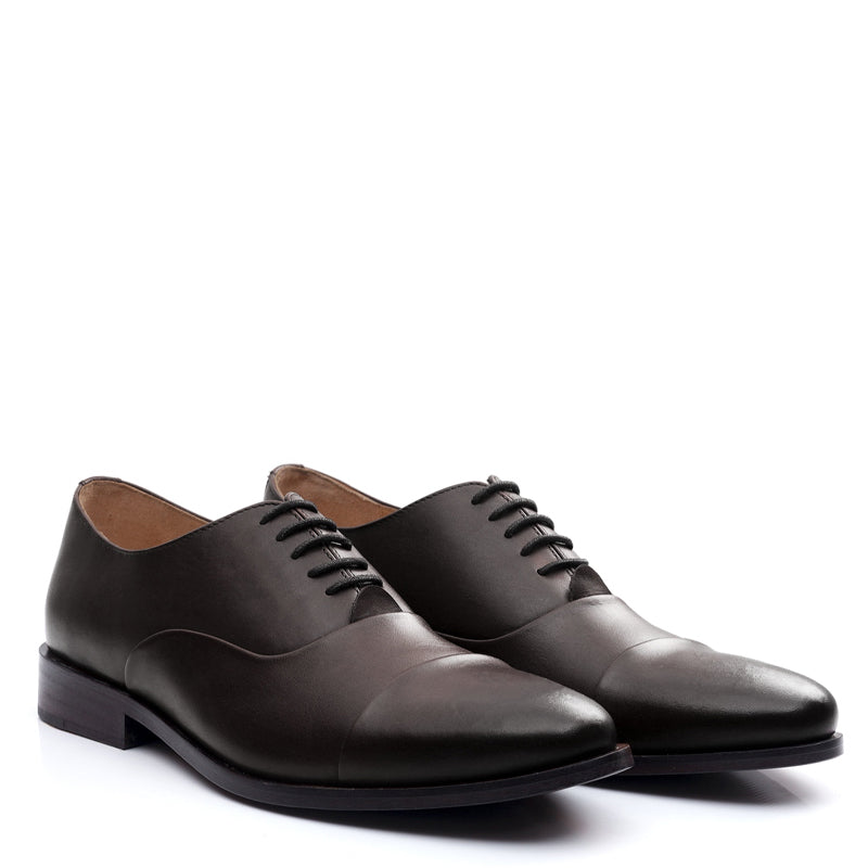 Men Captoe Polished Leather Plain Oxford Shoe Black