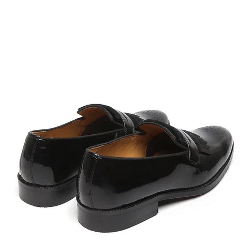Patent Leather Slip-On Black Shoe With Suede Fringes