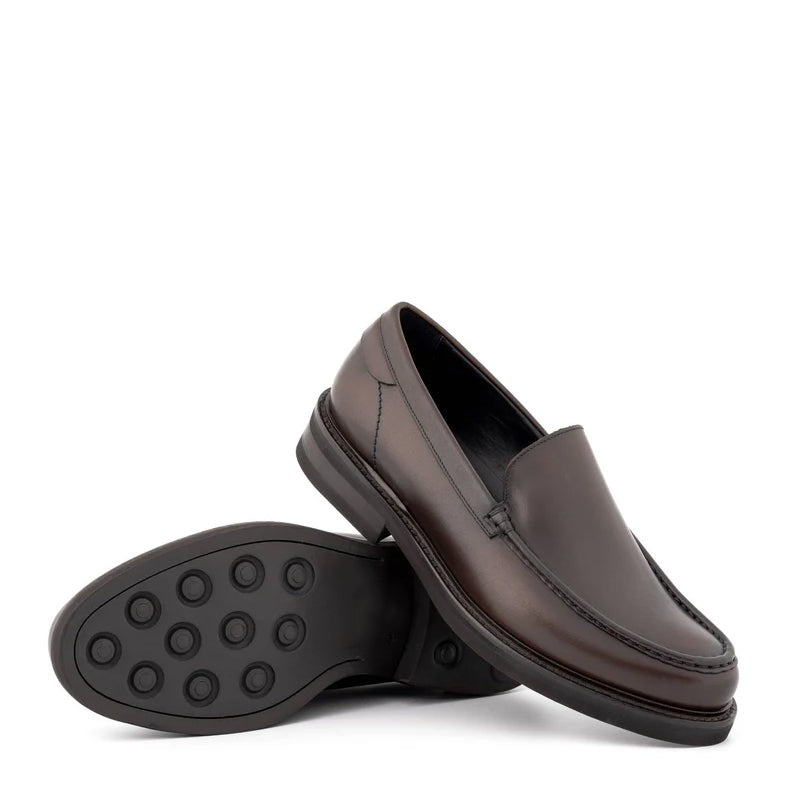 Round Toe Slip-On Leather Black Loafer