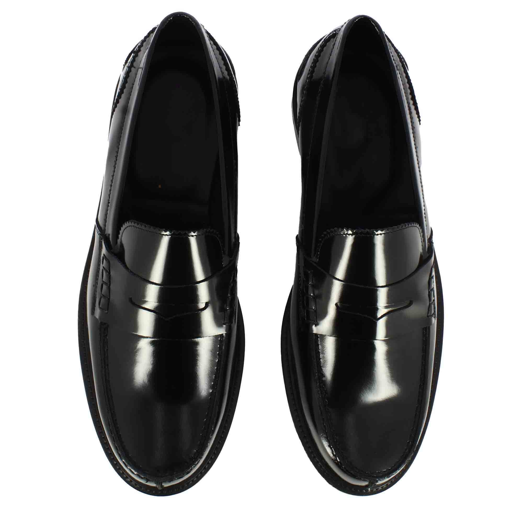 Classic  Shiny Black Leather Moccasin