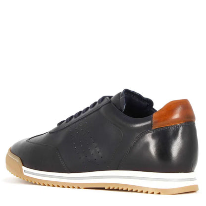 Men's casual sneaker in leather
